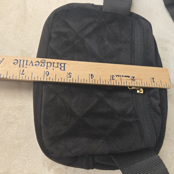 Wantable Velvet Quilted Belt Bag Black - Picture 10 of 13